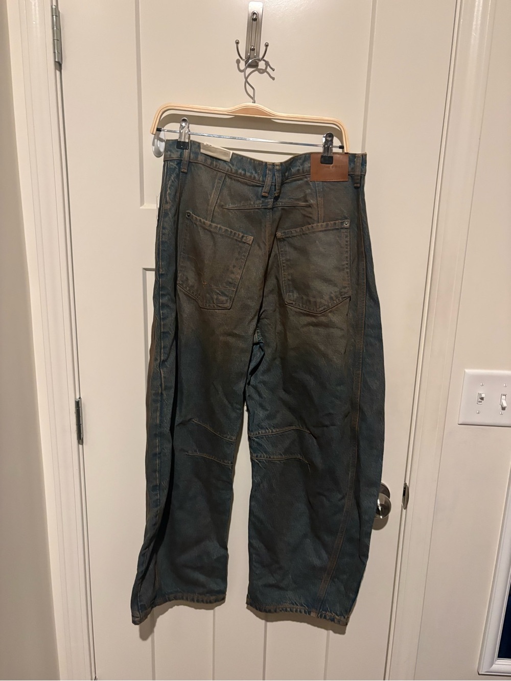 Free People Good Luck Mid-Rise Barrel-Leg Denim Jeans Lost In the Dessert 27 NWT - Picture 5 of 7